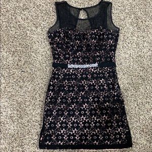 Black Lace/blush short homecoming dress Size 3